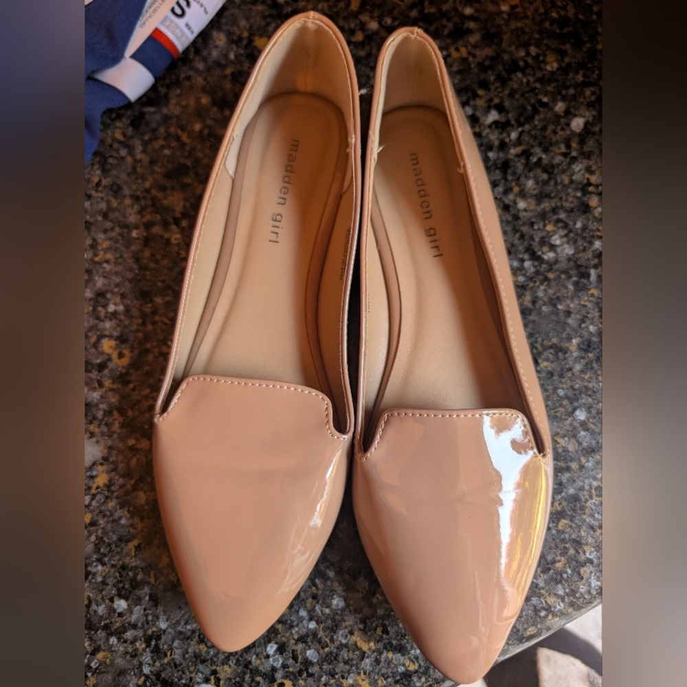Madden Girl Tan Nude Patent Flats